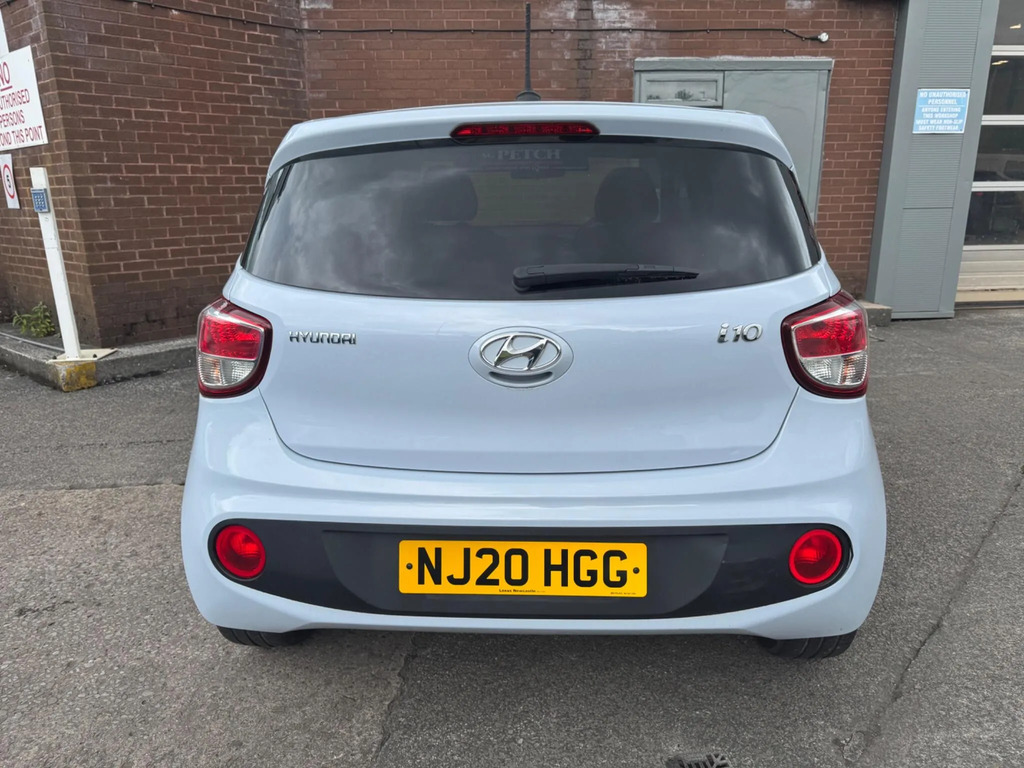 Hyundai I10 1.0 Play Hatchback Euro 6 67 Ps  #4