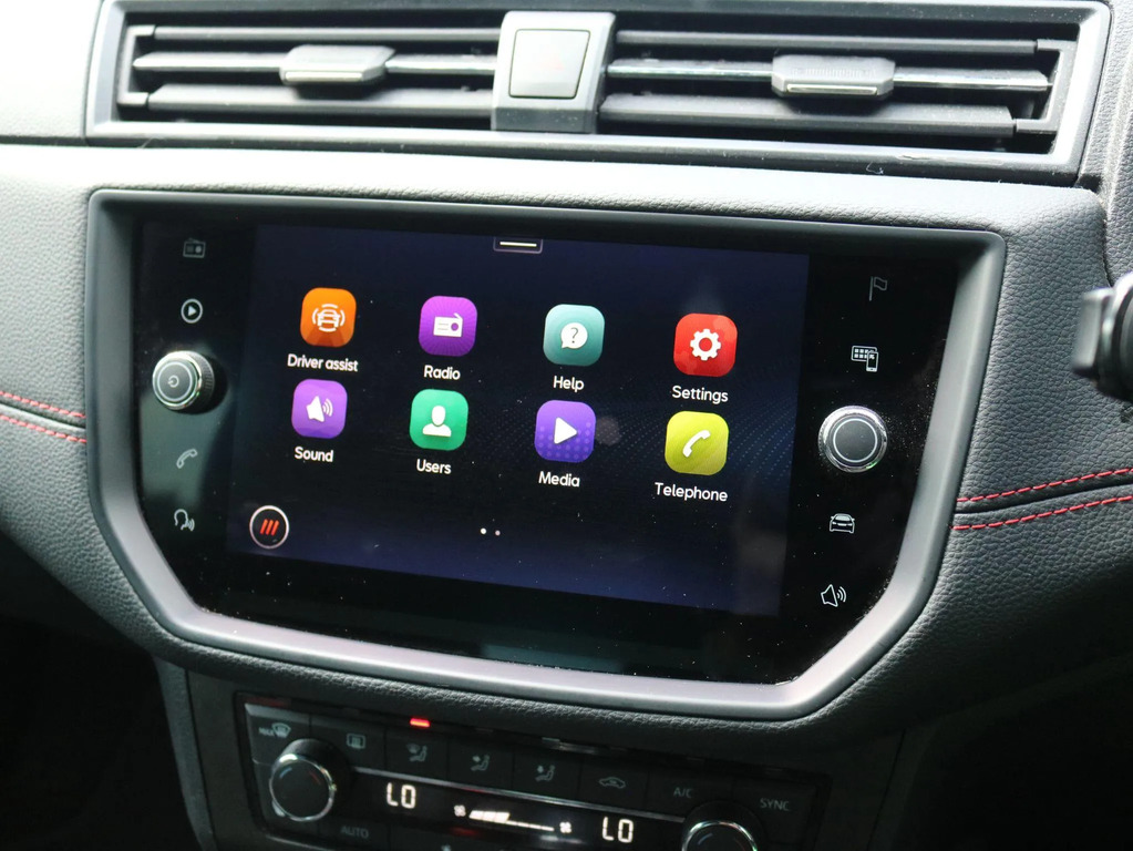 Seat Arona Se Technology White #21