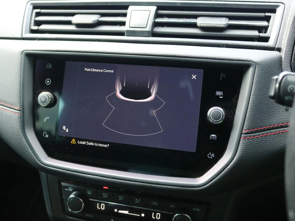 Seat Arona Se Technology White #20