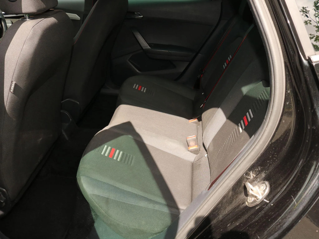 Seat Arona Se Technology White #26