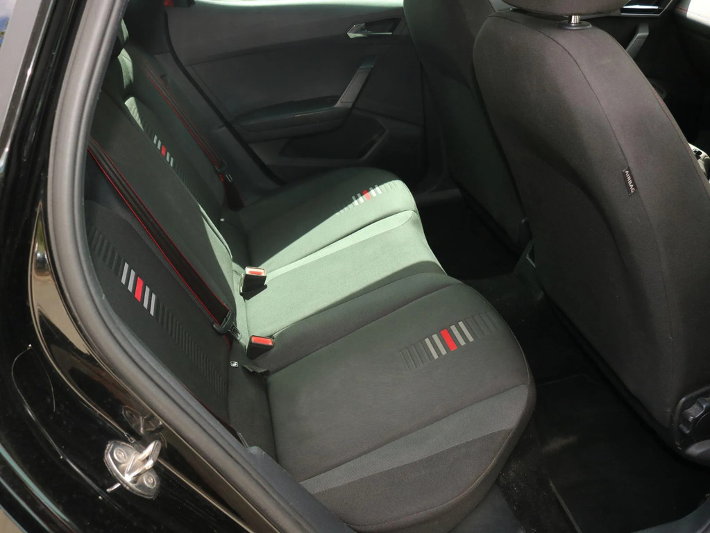Seat Arona Se Technology White #25