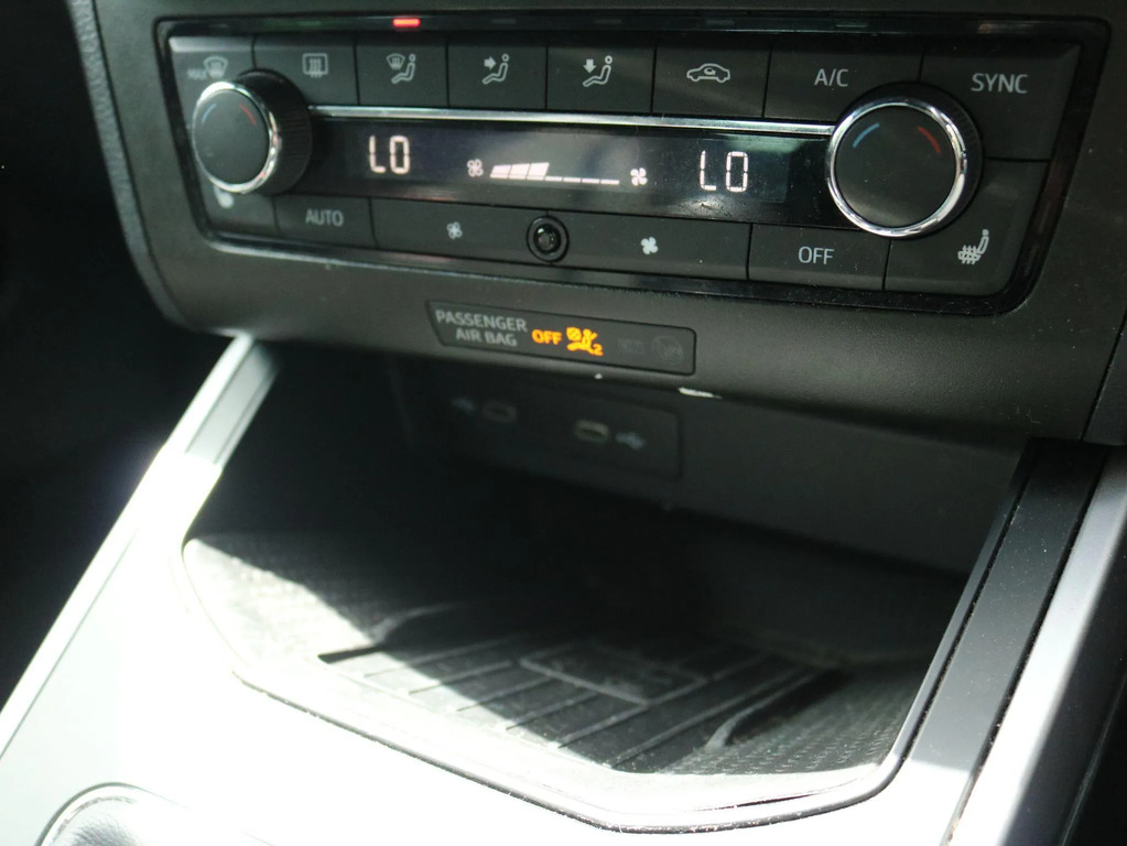 Seat Arona Se Technology White #23