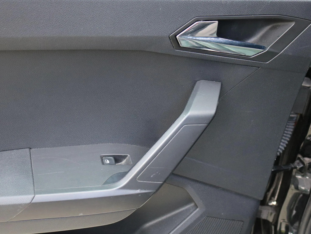 Seat Arona Se Technology White #27