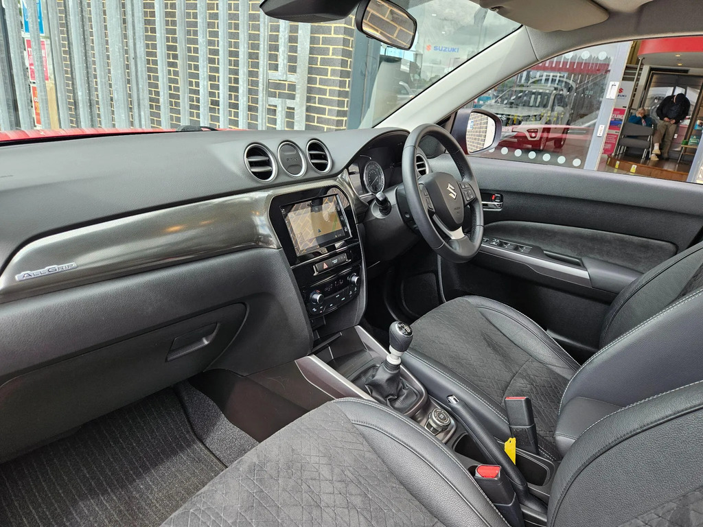 Suzuki Vitara Suv Black #13