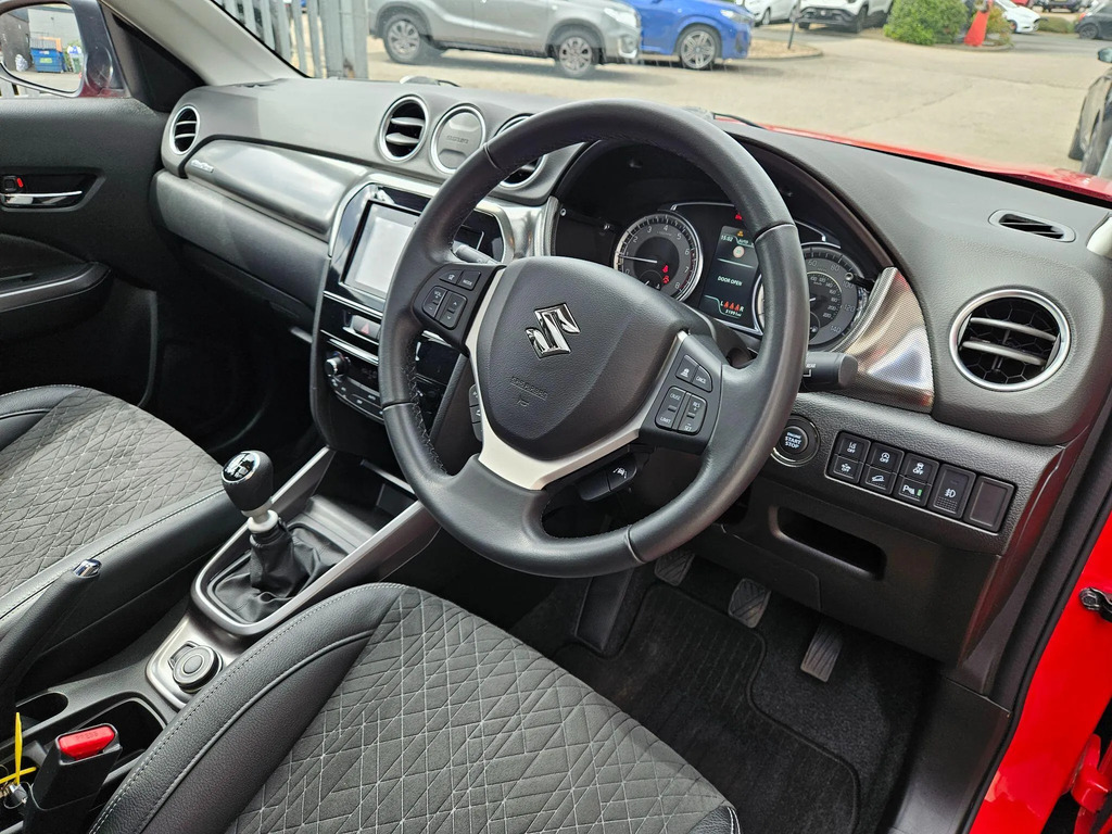 Suzuki Vitara Suv Black #11