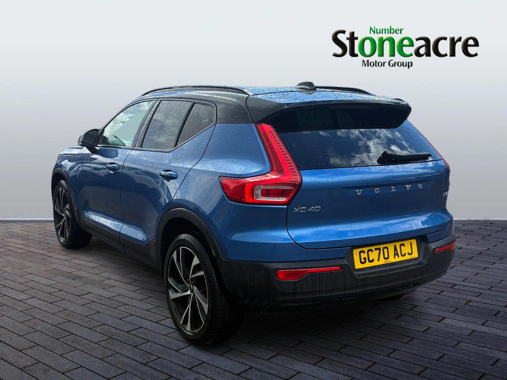 Volvo XC40 2.0 B4p R Design Pro  #4