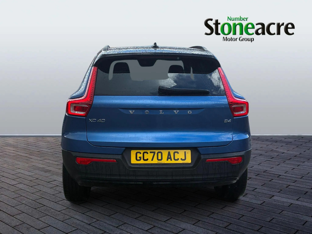 Volvo XC40 2.0 B4p R Design Pro  #6