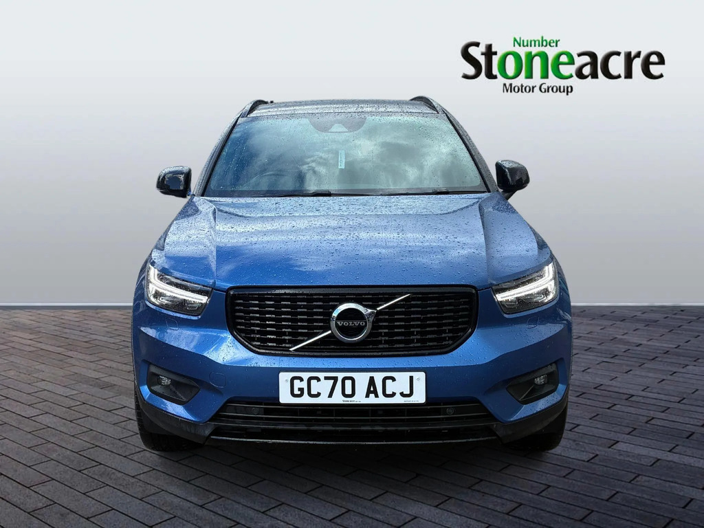 Volvo XC40 2.0 B4p R Design Pro  #2