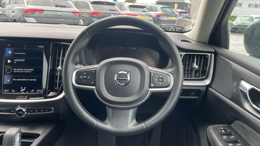 Volvo V60 Ultimate Black #10