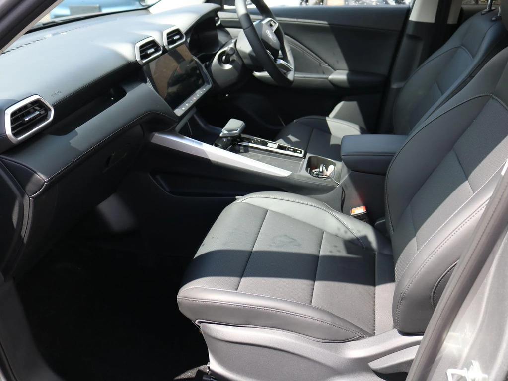 MG ZS Hybrid Trophy Black #13