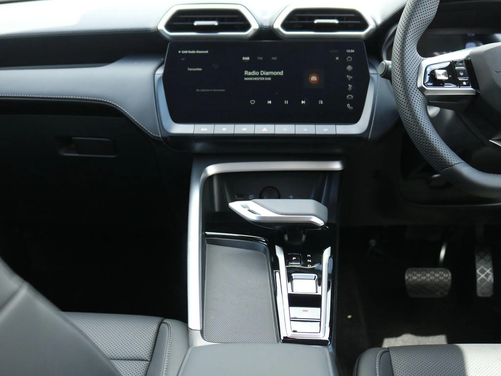 MG ZS Hybrid Trophy Black #21