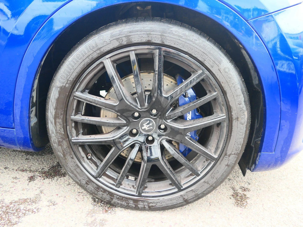 Maserati Levante Grey #10