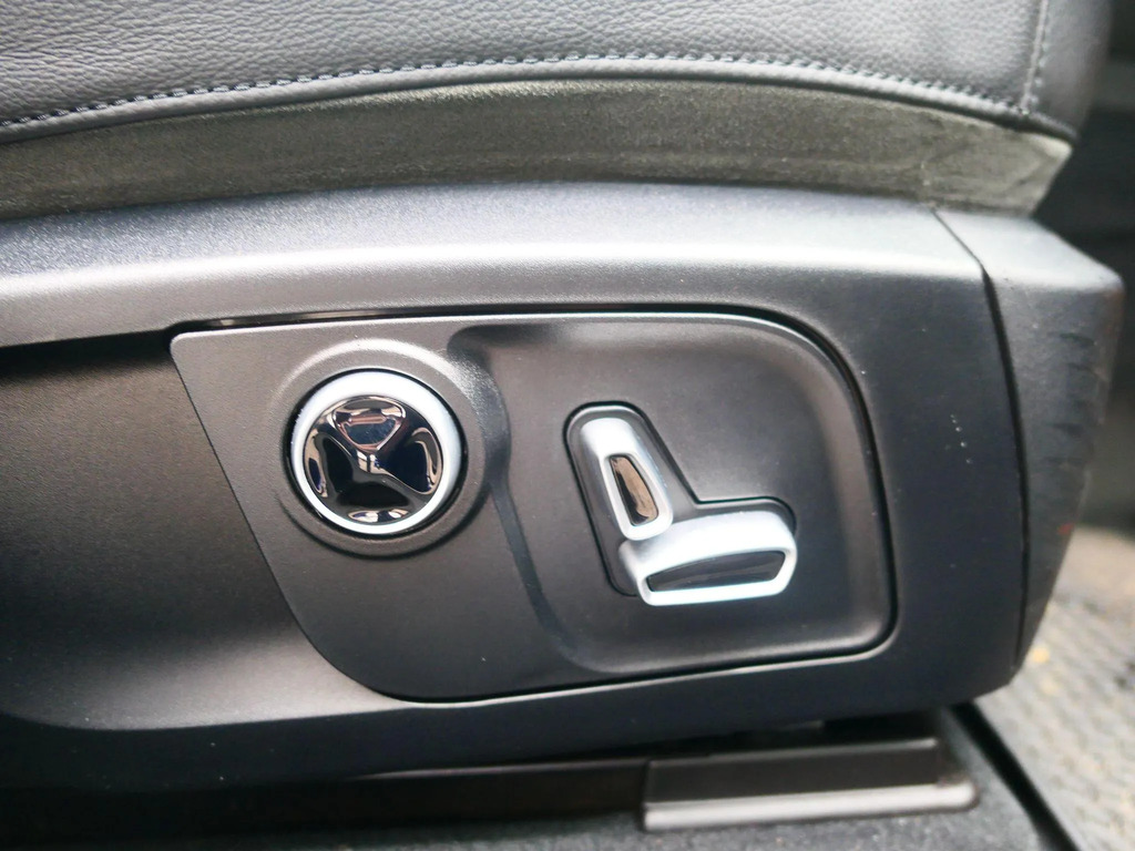 Maserati Levante Grey #18