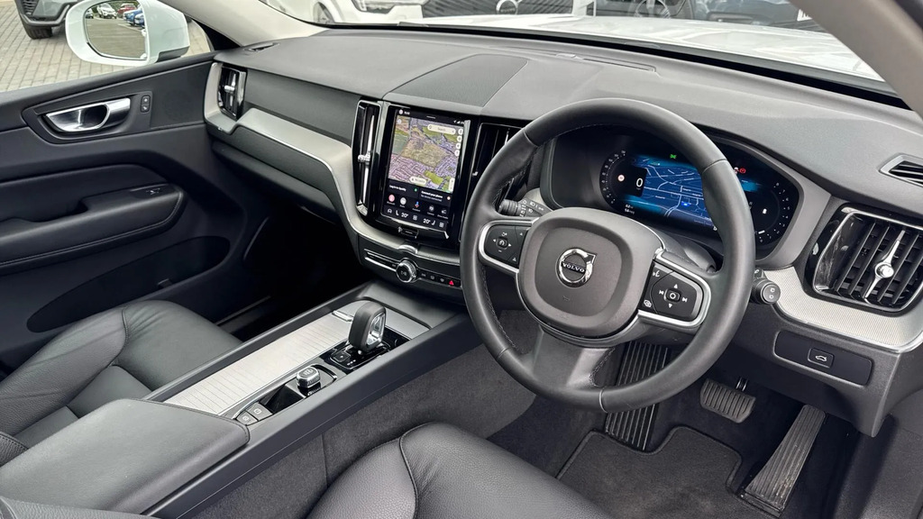 Volvo XC60 Core B5 Awd Mild Hybrid  #4