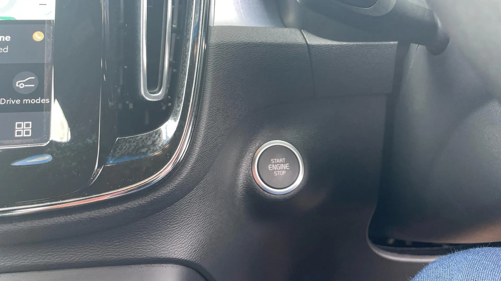 Volvo XC40 2.0 B3p Plus Dark  #27