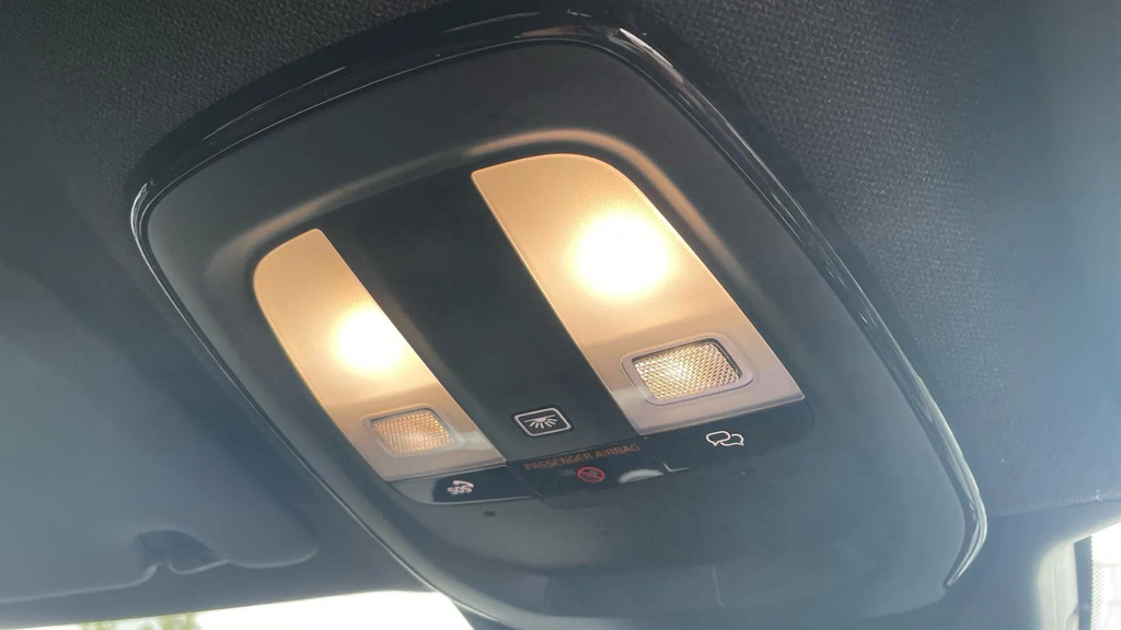 Volvo XC40 2.0 B3p Plus Dark  #28