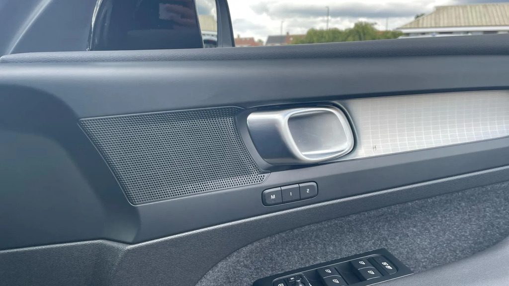 Volvo XC40 2.0 B3p Plus Dark  #29