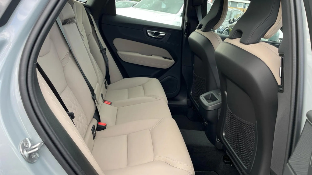 Volvo XC60 2.0 B5 Mhev Core Awd Euro 6 Ss #6
