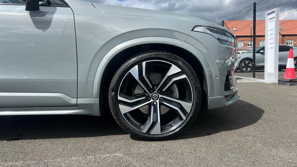 Volvo XC90 B5 Plus Dark Blue #9