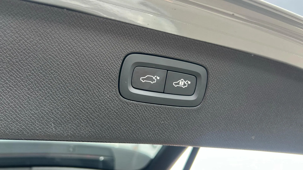 Volvo XC90 B5 Plus Dark Blue #33