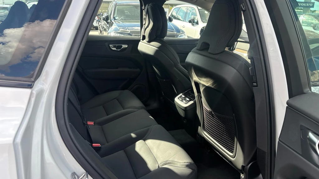 Volvo XC60 2.0 B5 Mhev Plus Pro Awd Euro 6 Ss  #6
