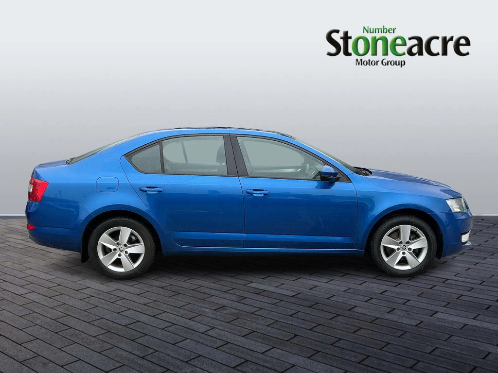 Skoda Octavia Silver #7