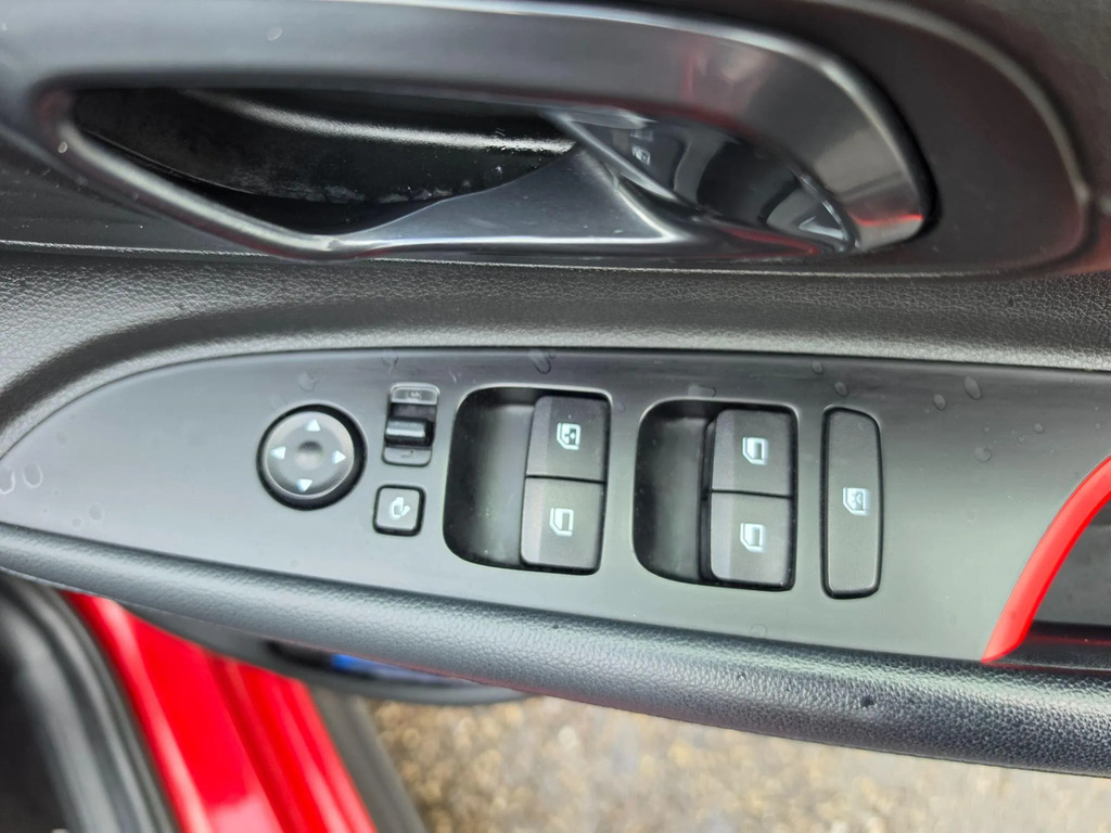 Hyundai I20 Hatchback Blue #19