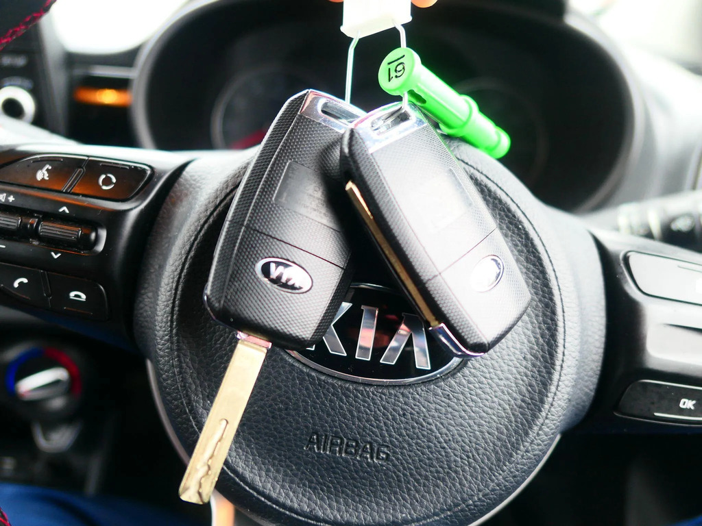 Kia Picanto 2 Blue #20