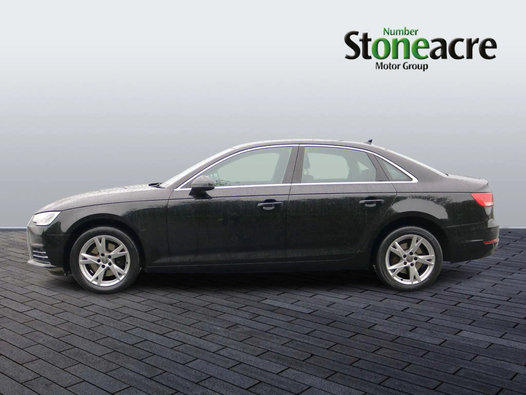 Audi A4 1.4T Fsi Sport Black #6