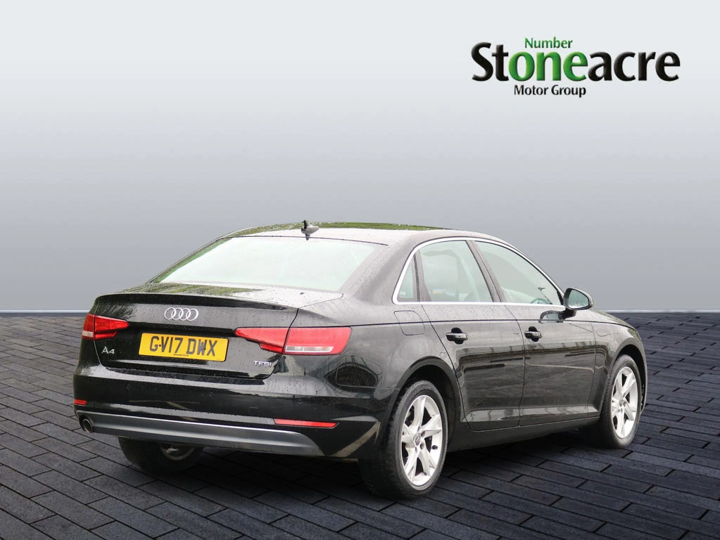 Audi A4 1.4T Fsi Sport Black #3