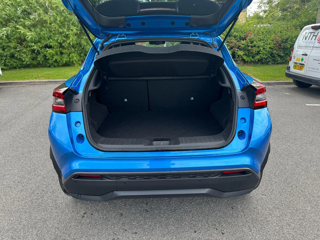 Nissan Juke Tekna Dct Blue #10