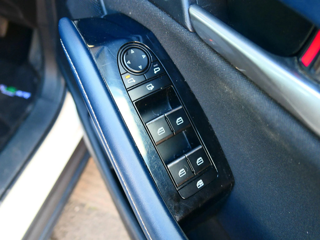 Mazda CX-30 Petrol Silver #19