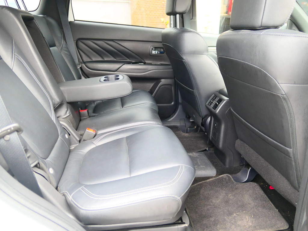 Mitsubishi Outlander Dynamic Gold #14