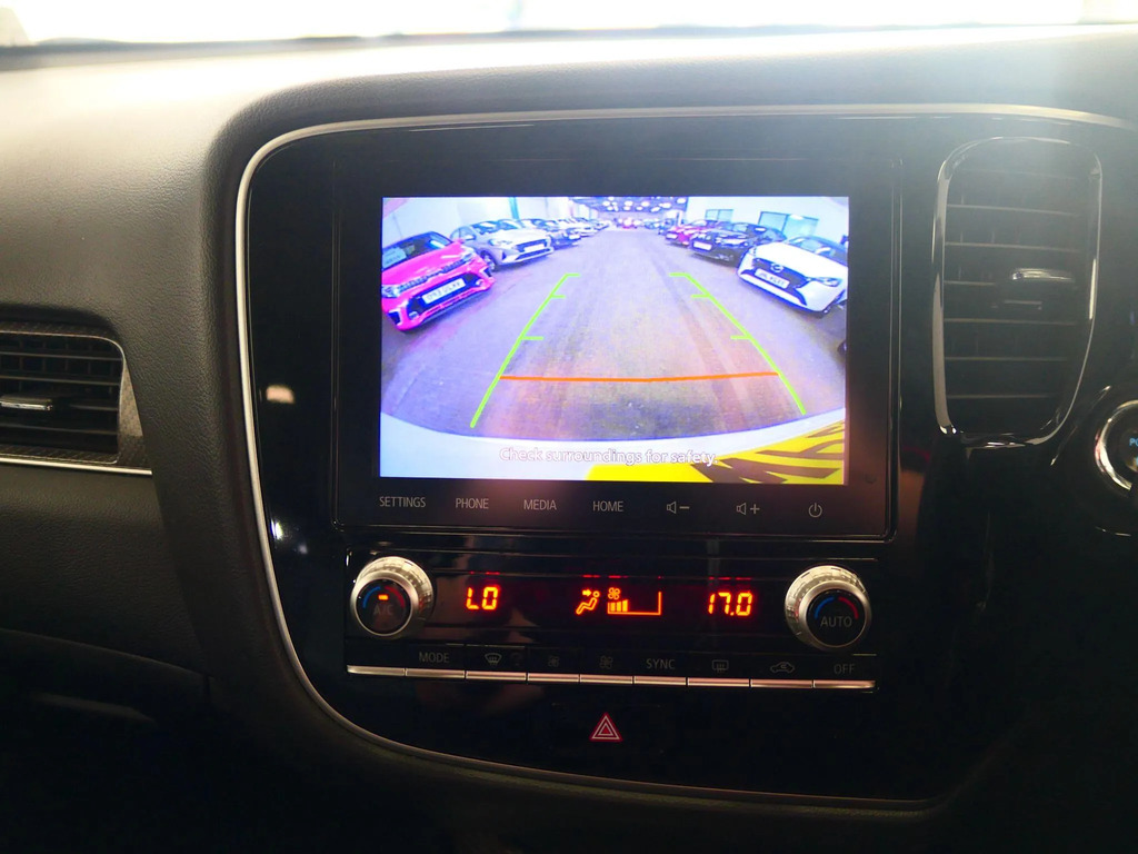 Mitsubishi Outlander Dynamic Gold #21