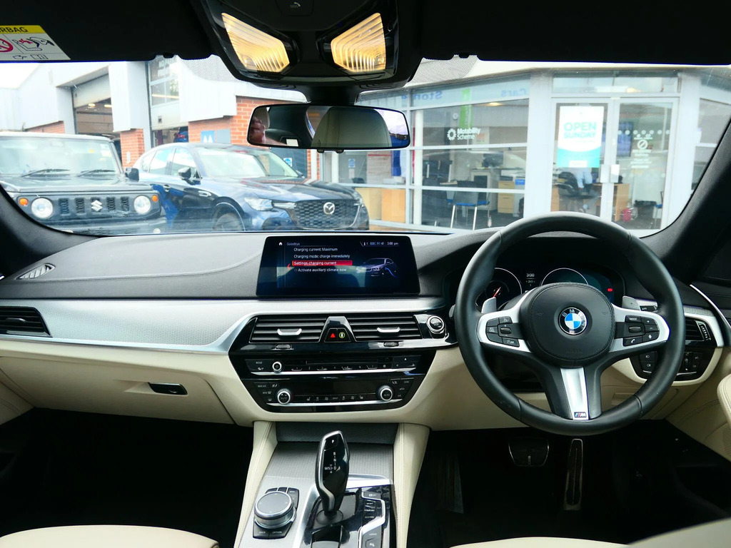 BMW 5 Series Saloon Grey #9