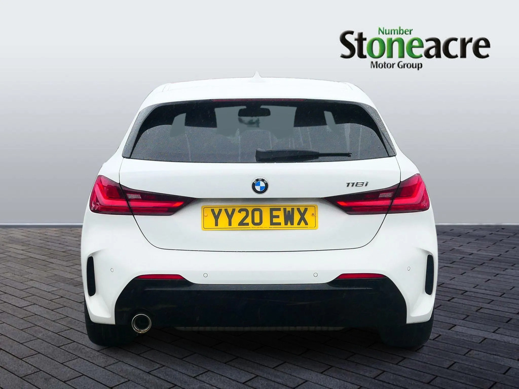 BMW 1 Series Se White #6