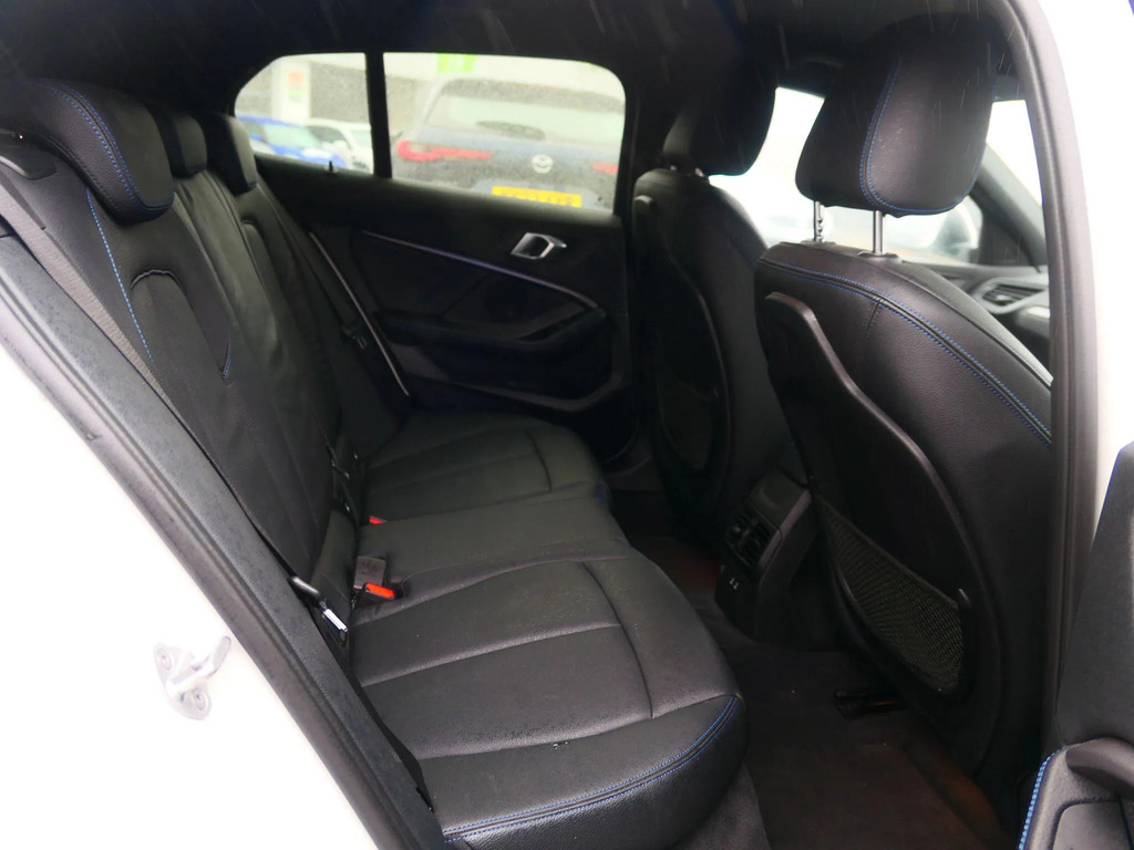 BMW 1 Series Se White #12