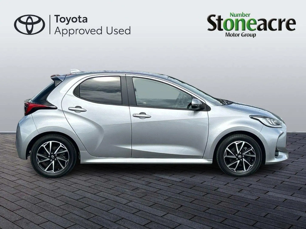Toyota Yaris 1.5 Hybrid Design NC73XPE #2