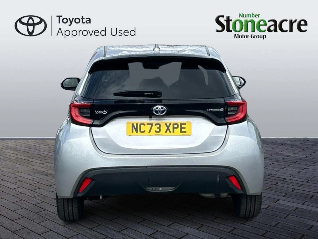 Toyota Yaris 1.5 Hybrid Design NC73XPE #4