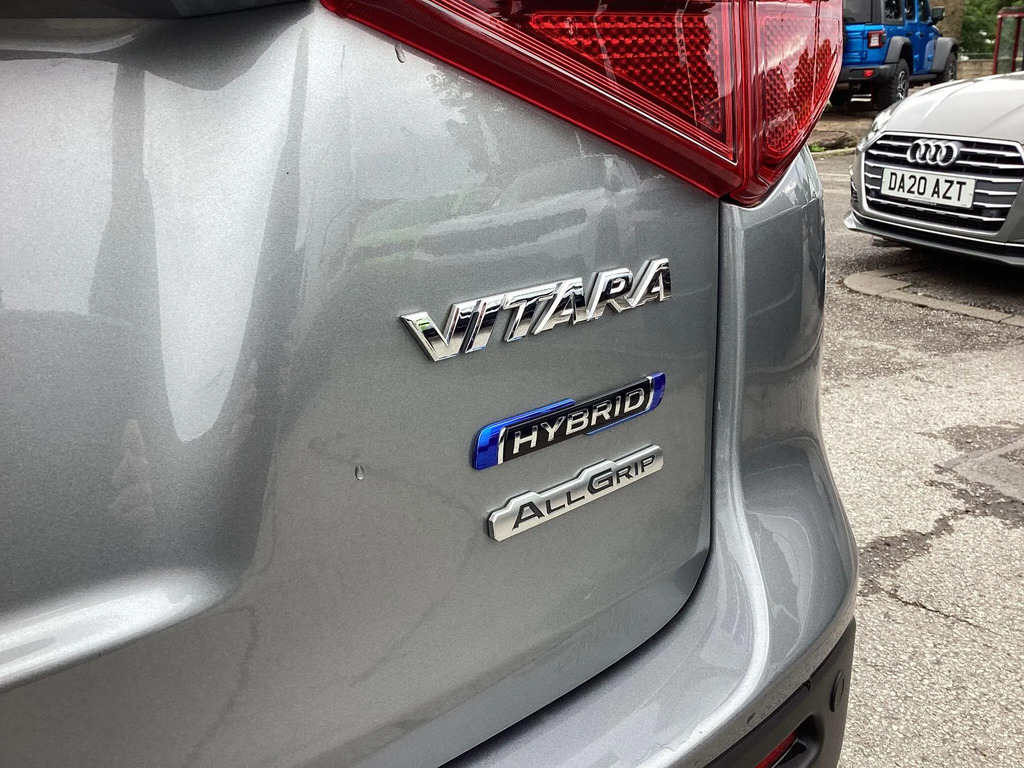 Suzuki Vitara 1.4 Boosterjet 48V Hybrid Sz-t White #11