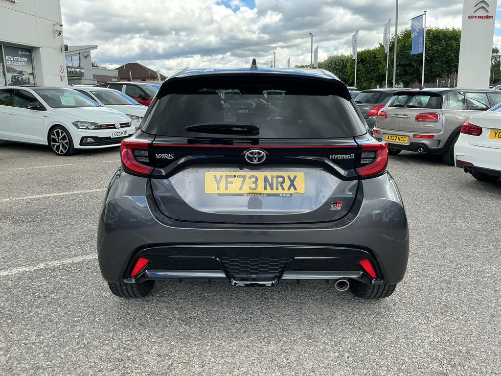 Toyota Yaris 1.5 Hybrid Gr Sport Cvt #6