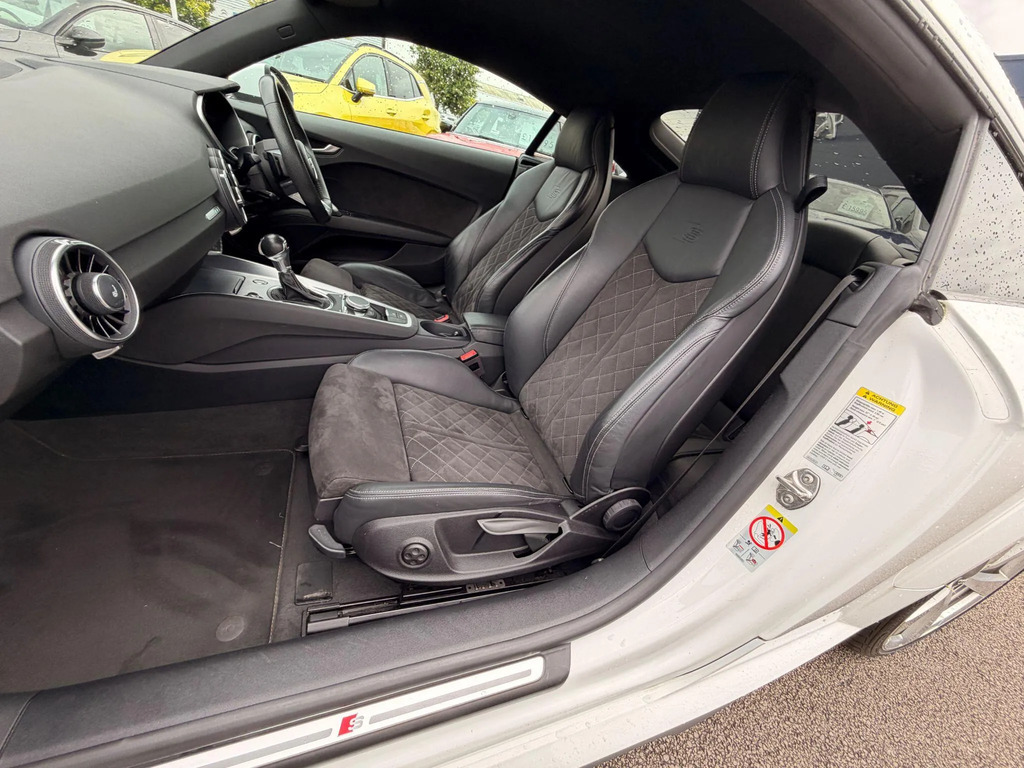 Audi TT Tt S Line 45 Tfsi Red #37