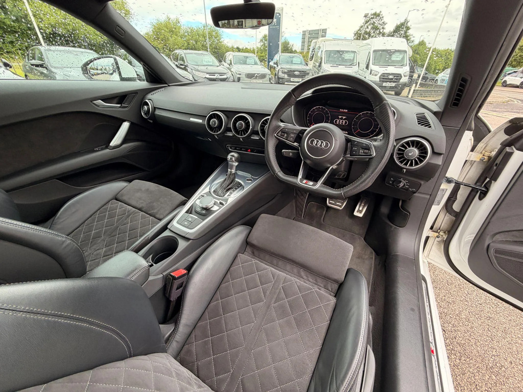 Audi TT Tt S Line 45 Tfsi Red #40