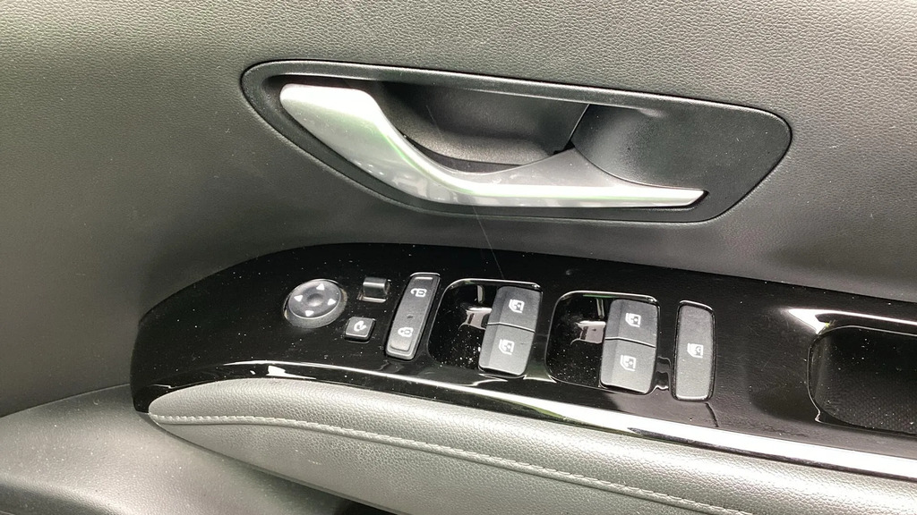 Hyundai Tucson Se Connect Grey #37
