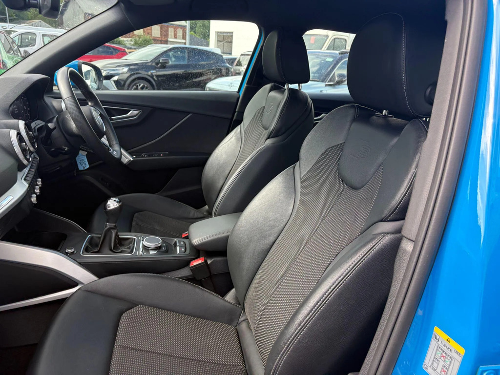 Audi Q2 S Line Black #14