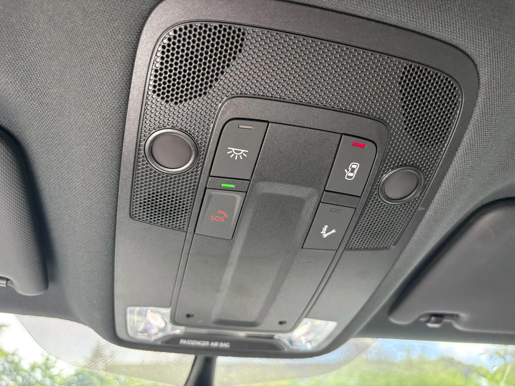 Audi Q2 S Line Black #35