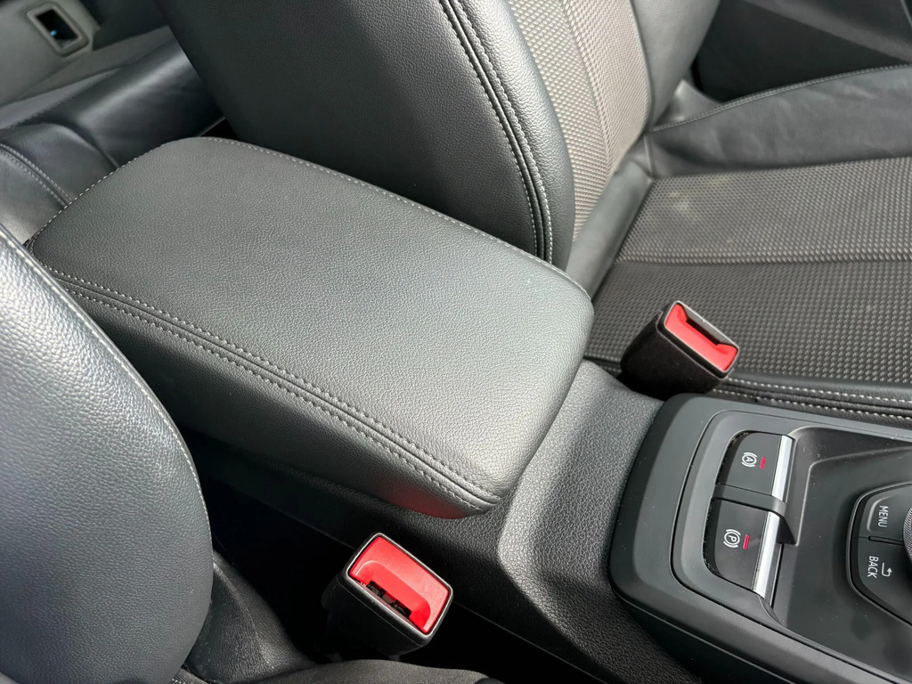 Audi Q2 S Line Black #37
