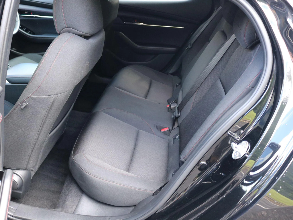 Mazda 3 Exclusive-line Grey #30