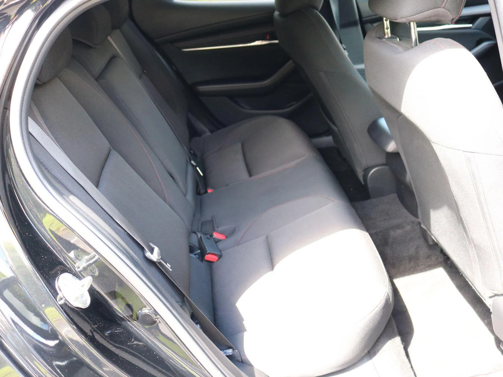 Mazda 3 Exclusive-line Grey #29