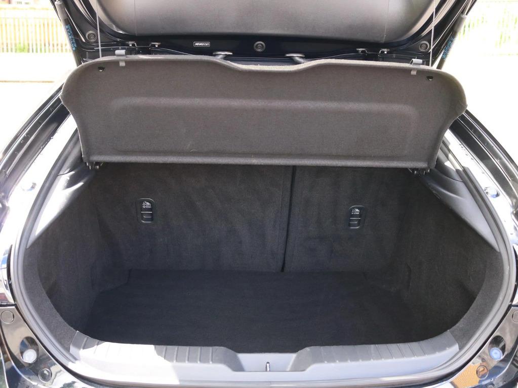 Mazda 3 Exclusive-line Grey #12